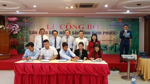 Khai trương sàn giao dịch nông sản tại Bình Phước - Ảnh 2. Khai trương sàn giao dịch nông sản tại Bình Phước - Ảnh 2.
