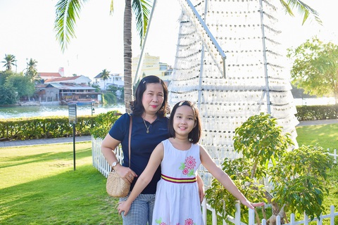 Vườn hoa nảy mầm từ rác thải nhựa - Ảnh 6. Vườn hoa nảy mầm từ rác thải nhựa - Ảnh 6.