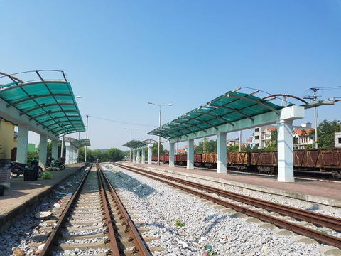 Khó bán khối sắt vụn trăm tỉ của dự án đường sắt dang dở - Ảnh 3. Khó bán khối sắt vụn trăm tỉ của dự án đường sắt dang dở - Ảnh 3.