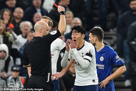 Son Heung-min bị treo giò 3 trận vì cố tình đạp vào bụng Rudiger - Ảnh 1. Son Heung-min bị treo giò 3 trận vì cố tình đạp vào bụng Rudiger - Ảnh 1.