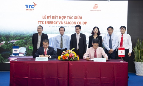 Hệ thống siêu thị lớn hợp tác đầu tư điện mặt trời áp mái - Ảnh 1. Hệ thống siêu thị lớn hợp tác đầu tư điện mặt trời áp mái - Ảnh 1.