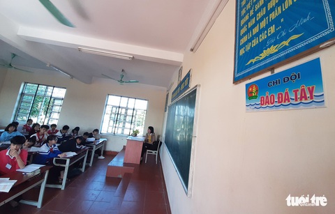 16 lớp học đặt tên theo các đảo ở Trường Sa, Hoàng Sa - Ảnh 8. 16 lớp học đặt tên theo các đảo ở Trường Sa, Hoàng Sa - Ảnh 8.