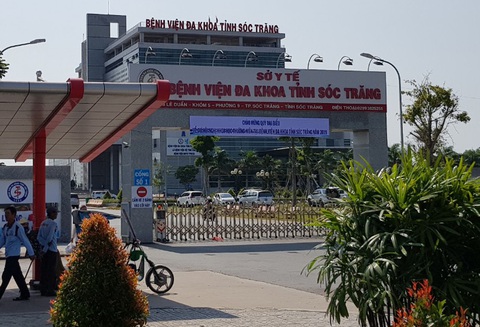 Nữ bệnh nhân nhảy lầu tự tử tại Bệnh viện Đa khoa Sóc Trăng - Ảnh 1. Nữ bệnh nhân nhảy lầu tự tử tại Bệnh viện Đa khoa Sóc Trăng - Ảnh 1.