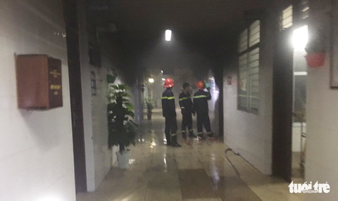 Bệnh nhân nghi đốt bệnh viện, bác sĩ tá hỏa bỏ chạy lúc rạng sáng - Ảnh 1. Bệnh nhân nghi đốt bệnh viện, bác sĩ tá hỏa bỏ chạy lúc rạng sáng - Ảnh 1.