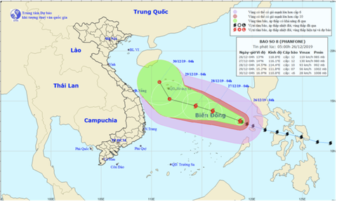 Bão Phanfone di chuyển chậm nhưng đang còn rất mạnh - Ảnh 2. Bão Phanfone di chuyển chậm nhưng đang còn rất mạnh - Ảnh 2.