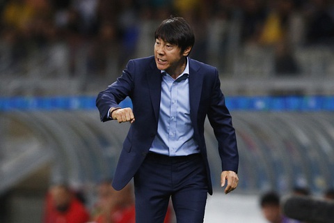 HLV Shin Tae Yong cùng lúc dẫn dắt U20, U23 và tuyển quốc gia Indonesia - Ảnh 1. HLV Shin Tae Yong cùng lúc dẫn dắt U20, U23 và tuyển quốc gia Indonesia - Ảnh 1.