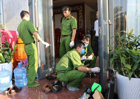 Truy bắt tên cướp nghi dùng súng xông vào biệt thự cướp tiền nữ bí thư huyện - Ảnh 1. Truy bắt tên cướp nghi dùng súng xông vào biệt thự cướp tiền nữ bí thư huyện - Ảnh 1.