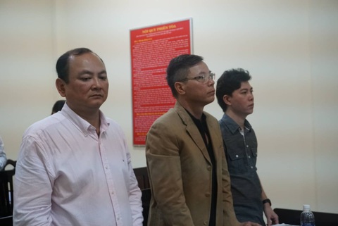 Lại hoãn xử vụ kiện ca sĩ Đàm Vĩnh Hưng - Ảnh 1. Lại hoãn xử vụ kiện ca sĩ Đàm Vĩnh Hưng - Ảnh 1.
