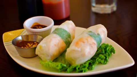 Phở và gỏi cuốn vào danh sách món ăn ngon nhất thế giới của CNN - Ảnh 2. Phở và gỏi cuốn vào danh sách món ăn ngon nhất thế giới của CNN - Ảnh 2.