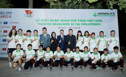 Herbalife Nutrition và VOC tổ chức Lễ xuất quân cho Đoàn Thể thao Việt Nam tham dự SEA Games 30 - Ảnh 2. Herbalife Nutrition và VOC tổ chức Lễ xuất quân cho Đoàn Thể thao Việt Nam tham dự SEA Games 30 - Ảnh 2.