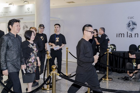 Cục im lặng của Nguyễn Công Trí - Ảnh 4. Cục im lặng của Nguyễn Công Trí - Ảnh 4.