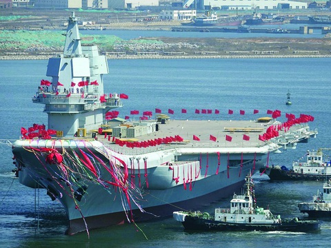 Biển Đông một năm sóng gió: Từ tàu khảo sát địa chất tới tàu sân bay - Ảnh 1. Biển Đông một năm sóng gió: Từ tàu khảo sát địa chất tới tàu sân bay - Ảnh 1.