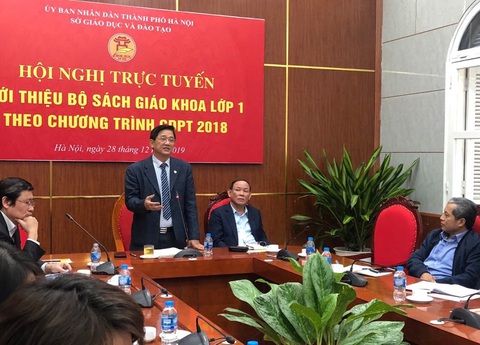 Sách giáo khoa mới: NXB hứa bán chịu, cơ sở giáo dục nói không có tiền mua - Ảnh 1. Sách giáo khoa mới: NXB hứa bán chịu, cơ sở giáo dục nói không có tiền mua - Ảnh 1.