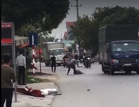 Hai nhóm công nhân huyết chiến, một người bị chém chết - Ảnh 1. Hai nhóm công nhân huyết chiến, một người bị chém chết - Ảnh 1.