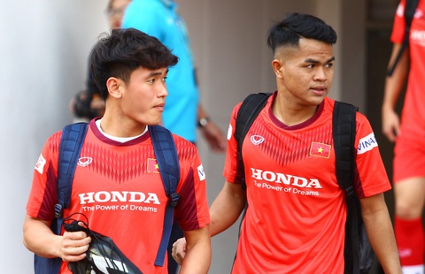 Yên tâm với hàng thủ U23 Việt Nam, ông Park loại 3 hậu vệ - Ảnh 1. Yên tâm với hàng thủ U23 Việt Nam, ông Park loại 3 hậu vệ - Ảnh 1.