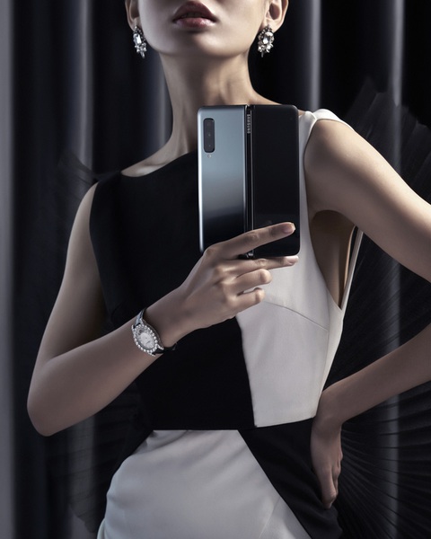 Xu hướng smartphone xa xỉ cho trải nghiệm cao cấp - Ảnh 1. Xu hướng smartphone xa xỉ cho trải nghiệm cao cấp - Ảnh 1.