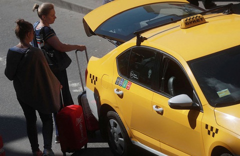 Dân Nga ớn lạnh với nạn cưỡng hiếp, giết người trên taxi công nghệ - Ảnh 1. Dân Nga ớn lạnh với nạn cưỡng hiếp, giết người trên taxi công nghệ - Ảnh 1.