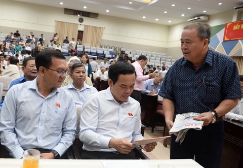 Cử tri muốn tiêu diệt tham nhũng chứ không chỉ phòng chống - Ảnh 1. Cử tri muốn tiêu diệt tham nhũng chứ không chỉ phòng chống - Ảnh 1.