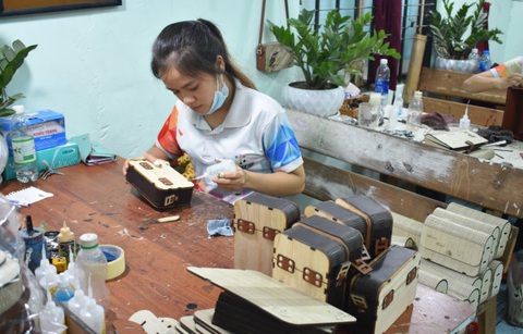 Biến đồ tái chế thành hàng xuất khẩu - Ảnh 1. Biến đồ tái chế thành hàng xuất khẩu - Ảnh 1.