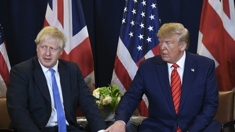 Ông Trump thăm Anh, chủ nhà hồi hộp sợ bỗng dưng mang vạ - Ảnh 1. Ông Trump thăm Anh, chủ nhà hồi hộp sợ bỗng dưng mang vạ - Ảnh 1.