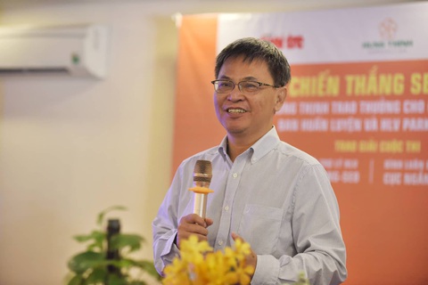 HLV Park Hang Seo trao giải cho bạn đọc báo Tuổi Trẻ - Ảnh 13. HLV Park Hang Seo trao giải cho bạn đọc báo Tuổi Trẻ - Ảnh 13.