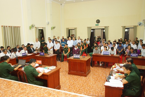 Sản xuất 54 triệu lít xăng giả, nhóm cán bộ quốc phòng tại Công ty Lũng Lô hầu tòa - Ảnh 3. Sản xuất 54 triệu lít xăng giả, nhóm cán bộ quốc phòng tại Công ty Lũng Lô hầu tòa - Ảnh 3.