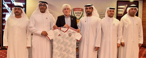 Tân HLV tuyển UAE muốn thắng tất cả các trận còn lại ở vòng loại World Cup - Ảnh 1. Tân HLV tuyển UAE muốn thắng tất cả các trận còn lại ở vòng loại World Cup - Ảnh 1.
