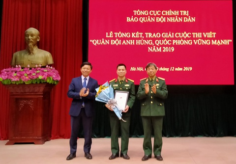 19 tác phẩm được trao giải cuộc thi viết về quân đội, quốc phòng - Ảnh 1. 19 tác phẩm được trao giải cuộc thi viết về quân đội, quốc phòng - Ảnh 1.