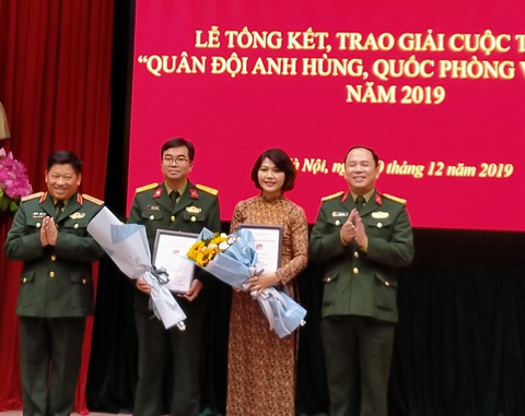 19 tác phẩm được trao giải cuộc thi viết về quân đội, quốc phòng - Ảnh 2. 19 tác phẩm được trao giải cuộc thi viết về quân đội, quốc phòng - Ảnh 2.