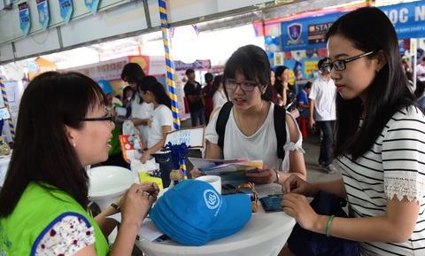 Tiếp tục nhận đăng ký gian tư vấn tuyển sinh 2020 - Ảnh 1. Tiếp tục nhận đăng ký gian tư vấn tuyển sinh 2020 - Ảnh 1.