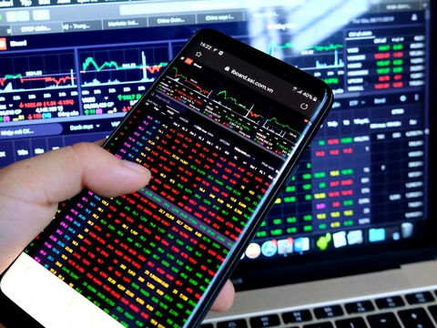 Chứng khoán 2019 có gì lạ? - Ảnh 1. Chứng khoán 2019 có gì lạ? - Ảnh 1.
