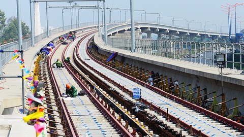 Hối hả trên công trường metro - Ảnh 12. Hối hả trên công trường metro - Ảnh 12.