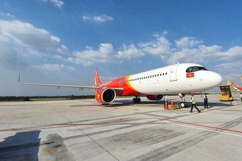 Thêm máy bay, tăng bay đêm, mở lối lên máy bay riêng phục vụ tết - Ảnh 1. Thêm máy bay, tăng bay đêm, mở lối lên máy bay riêng phục vụ tết - Ảnh 1.