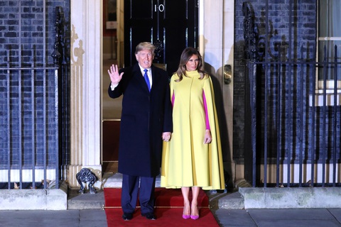 Các lãnh đạo NATO diện kiến nữ hoàng Elizabeth tại điện Buckingham - Ảnh 3. Các lãnh đạo NATO diện kiến nữ hoàng Elizabeth tại điện Buckingham - Ảnh 3.
