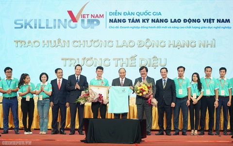 Học nghề, giành huy chương bạc thế giới chỉ là thành công nhỏ đầu đời - Ảnh 1. Học nghề, giành huy chương bạc thế giới chỉ là thành công nhỏ đầu đời - Ảnh 1.