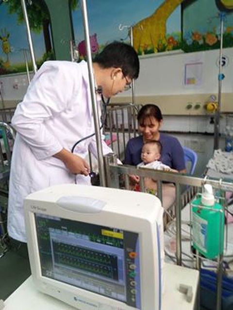 Điều trị thành công cho trẻ bị rối loạn nhịp tim nhỏ ký nhất - Ảnh 1. Điều trị thành công cho trẻ bị rối loạn nhịp tim nhỏ ký nhất - Ảnh 1.