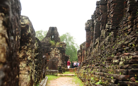 Mỹ Sơn chưa phải là điểm đến - Ảnh 2. Mỹ Sơn chưa phải là điểm đến - Ảnh 2.