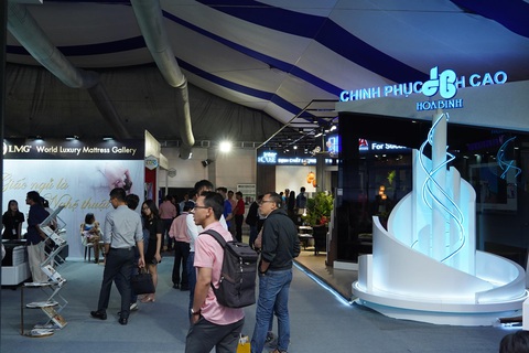 Tưng bừng khai mạc triển lãm BĐS Novaland Expo 12-2019 - Ảnh 5. Tưng bừng khai mạc triển lãm BĐS Novaland Expo 12-2019 - Ảnh 5.