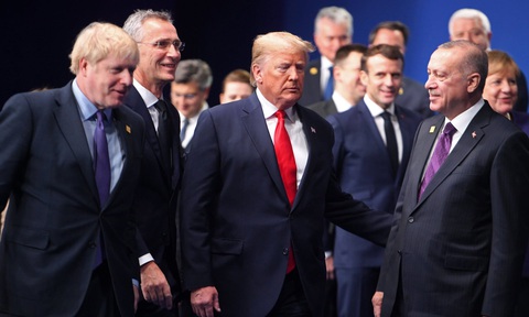 Các nguyên thủ ‘tám’ về ông Trump, Tổng thống Mỹ mắng Trudeau là đồ hai mặt - Ảnh 1. Các nguyên thủ ‘tám’ về ông Trump, Tổng thống Mỹ mắng Trudeau là đồ hai mặt - Ảnh 1.