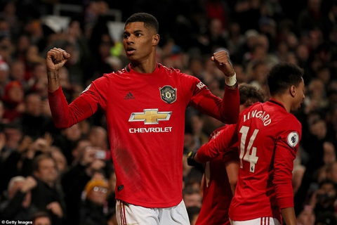 M.U đá bại Tottenham trong ngày HLV Mourinho trở lại sân Old Trafford - Ảnh 1. M.U đá bại Tottenham trong ngày HLV Mourinho trở lại sân Old Trafford - Ảnh 1.