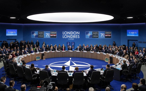 NATO có vượt qua khủng hoảng tuổi 70? - Ảnh 1. NATO có vượt qua khủng hoảng tuổi 70? - Ảnh 1.