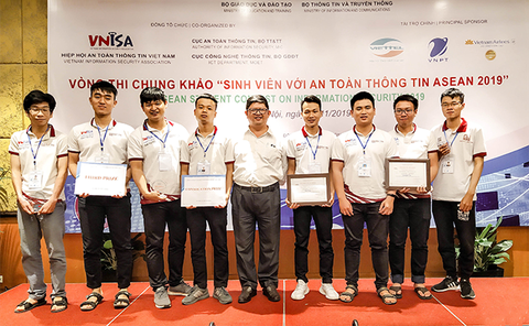 ĐH Duy Tân đoạt giải ba cuộc thi sinh viên với an toàn thông tin ASEAN 2019 - Ảnh 2. ĐH Duy Tân đoạt giải ba cuộc thi sinh viên với an toàn thông tin ASEAN 2019 - Ảnh 2.