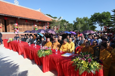 Thêm ‘cột mốc văn hóa tâm linh’ ở đảo tiền tiêu Cô Tô - Ảnh 6. Thêm ‘cột mốc văn hóa tâm linh’ ở đảo tiền tiêu Cô Tô - Ảnh 6.