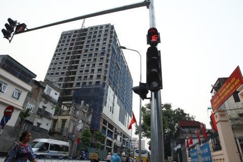 Sau 4 lần chỉ đạo Hà Nội vẫn chậm trễ, Thủ tướng yêu cầu dứt điểm vụ 8B Lê Trực - Ảnh 1. Sau 4 lần chỉ đạo Hà Nội vẫn chậm trễ, Thủ tướng yêu cầu dứt điểm vụ 8B Lê Trực - Ảnh 1.