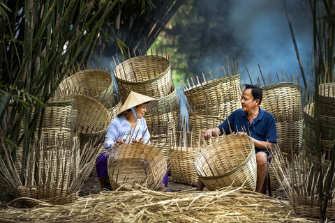 Ngắm những khoảnh khắc yêu thương gia đình ở khắp nẻo Việt Nam - Ảnh 10. Ngắm những khoảnh khắc yêu thương gia đình ở khắp nẻo Việt Nam - Ảnh 10.