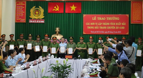 Bộ Công an khen 18 tập thể phá ‘đại án’ ma túy thu 1.400 bánh heroin - Ảnh 2. Bộ Công an khen 18 tập thể phá ‘đại án’ ma túy thu 1.400 bánh heroin - Ảnh 2.