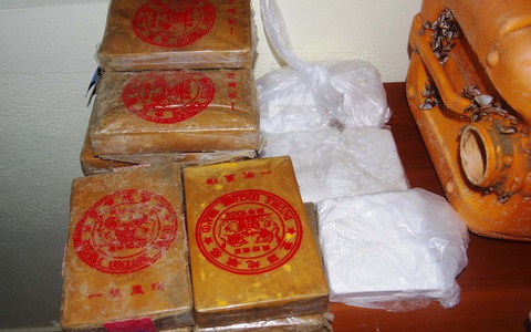 Nhặt được ma túy, không giao nộp coi chừng đi tù - Ảnh 3. Nhặt được ma túy, không giao nộp coi chừng đi tù - Ảnh 3.