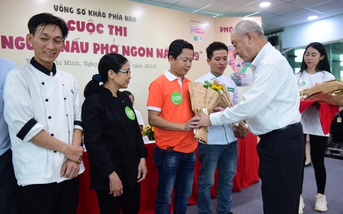 Thưởng thức phở ngon, chơi game show có thưởng - Ảnh 1. Thưởng thức phở ngon, chơi game show có thưởng - Ảnh 1.