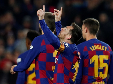 Messi lập hat-trick, Barca tiếp tục giữ đỉnh bảng bất chấp nỗ lực của Real - Ảnh 2. Messi lập hat-trick, Barca tiếp tục giữ đỉnh bảng bất chấp nỗ lực của Real - Ảnh 2.