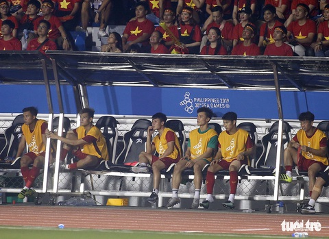Quang Hải làm gì trong trận thắng U22 Campuchia 4-0? - Ảnh 5. Quang Hải làm gì trong trận thắng U22 Campuchia 4-0? - Ảnh 5.